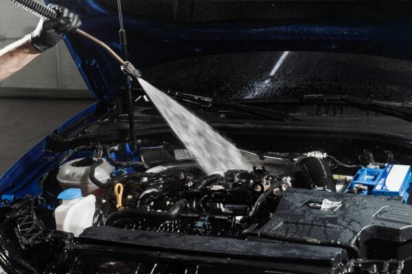 Lavado de Motor a Vapor